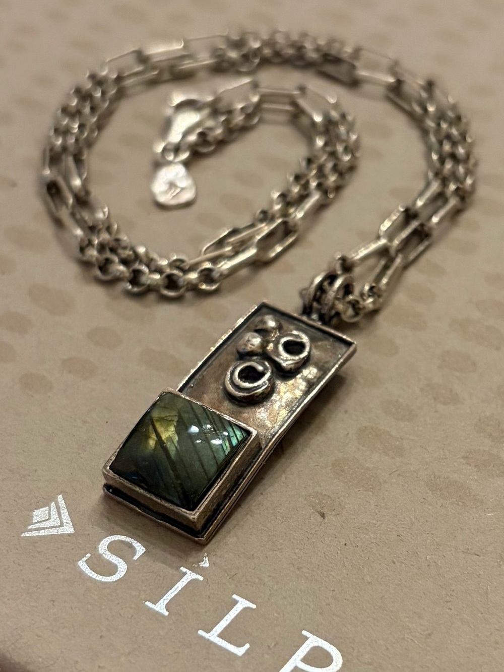 Vintage Silpada Sterling Silver and Labradorite Pendant “Timeless” Necklace - Picture 7 of 16